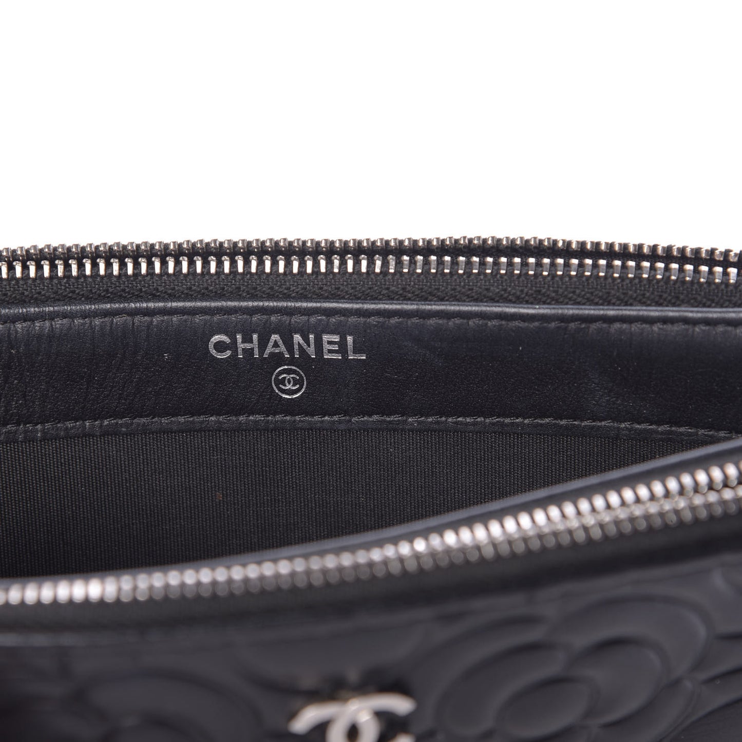 Lambskin Camellia Embossed Small Clutch With Chain Black