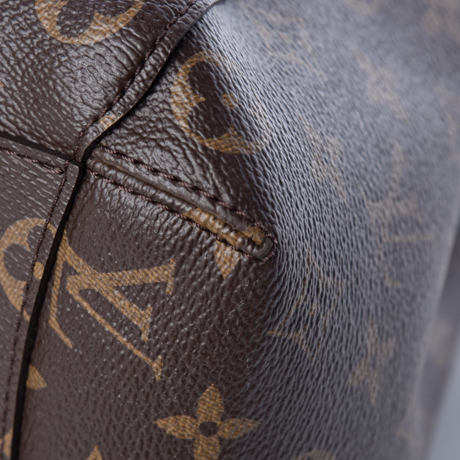 Louis Vuitton Monogram Montaigne GM 14 of 18