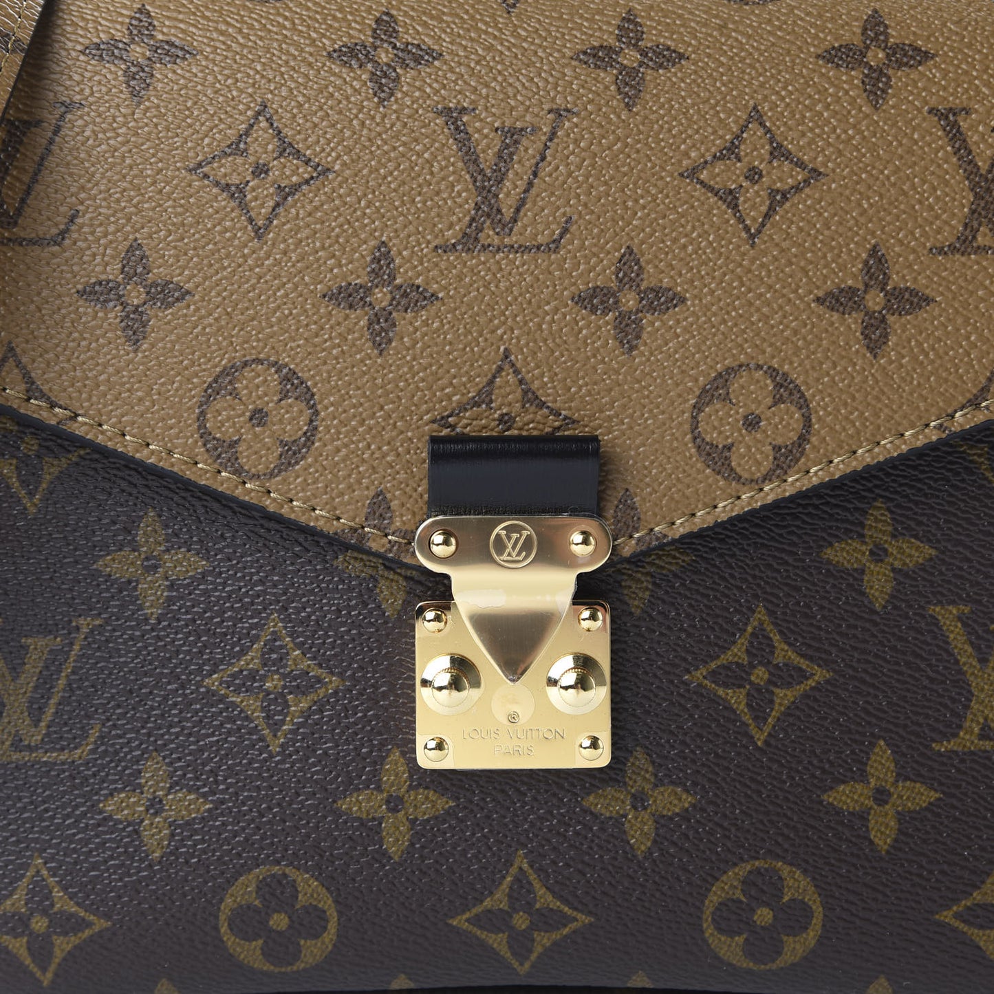 Reverse Monogram Pochette Metis