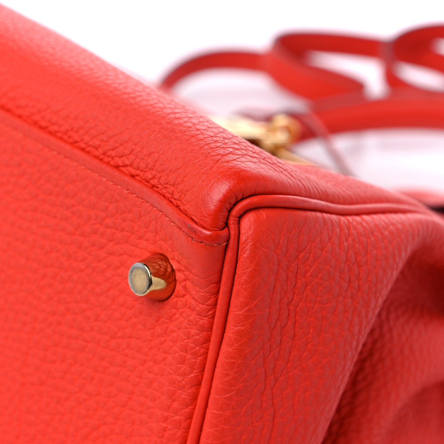 Taurillon Clemence Kelly Retourne 28 Rouge Pivoine