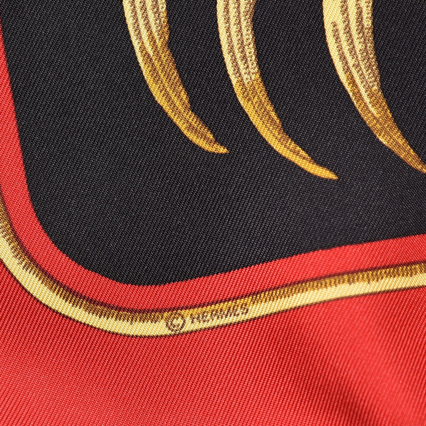 Silk Tigre Royal Pocket Square Rouge Noir Or