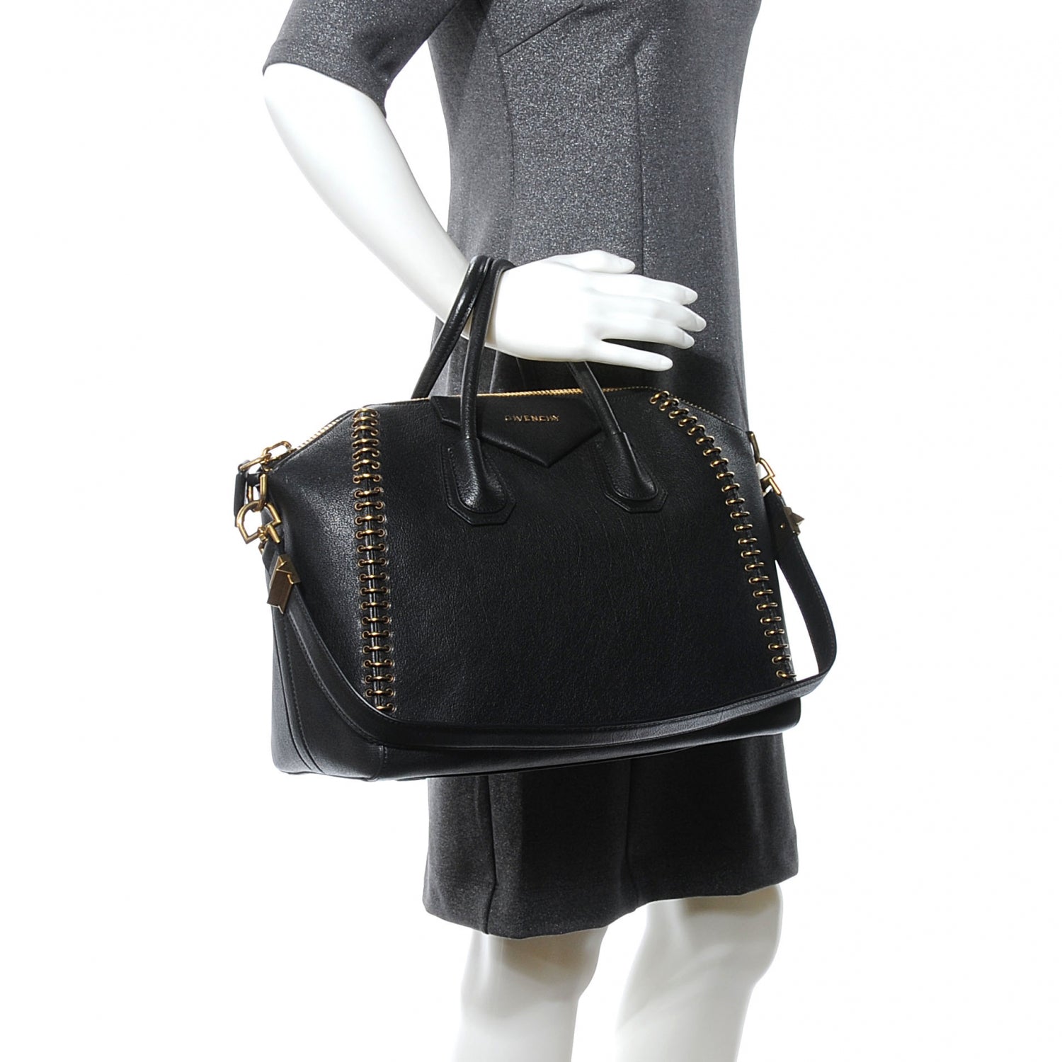 Givenchy Buffalo Ring Medium Antigona Black 2 of 8