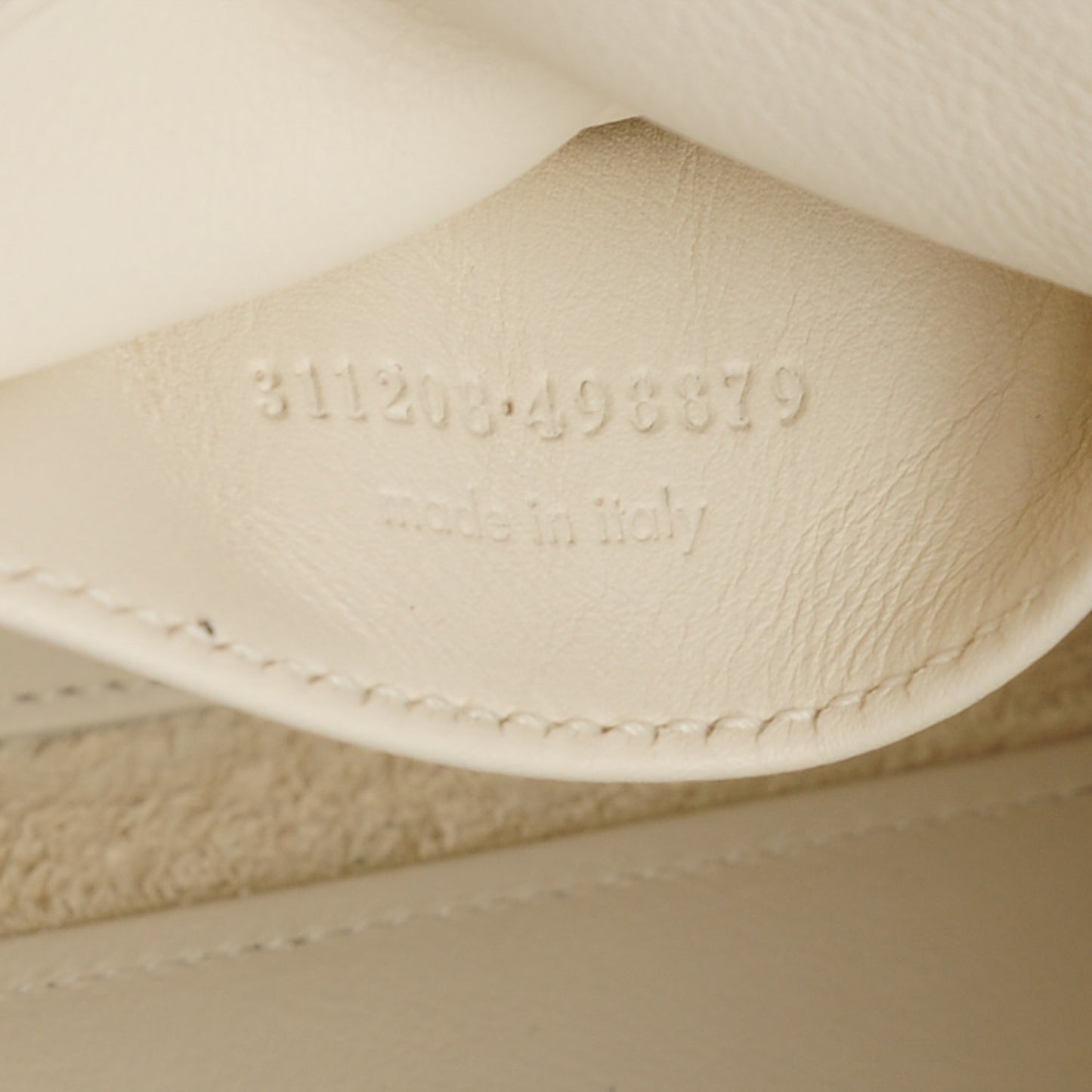 Calfskin Medium Classic Y Cabas Porcellana