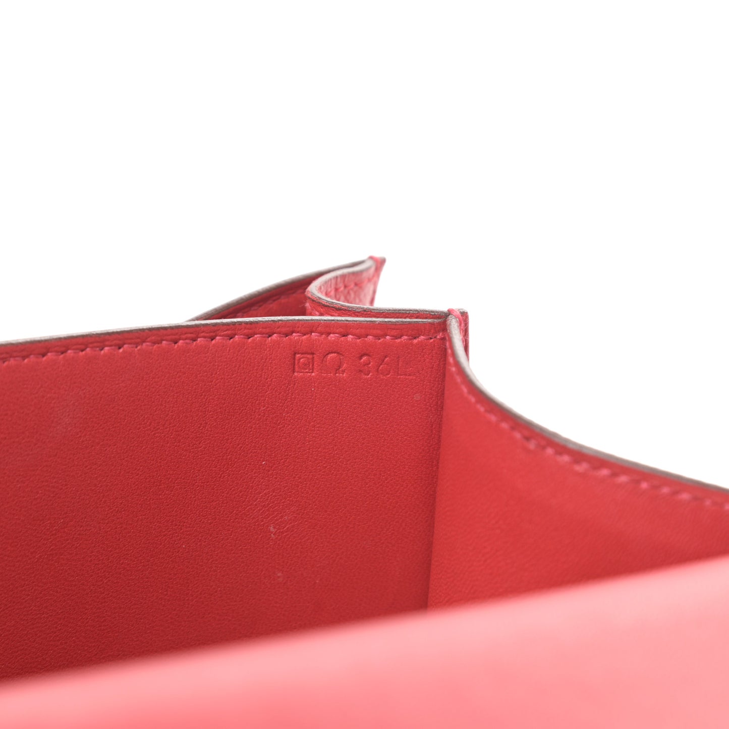 Epsom Constance 24 Rouge Casaque