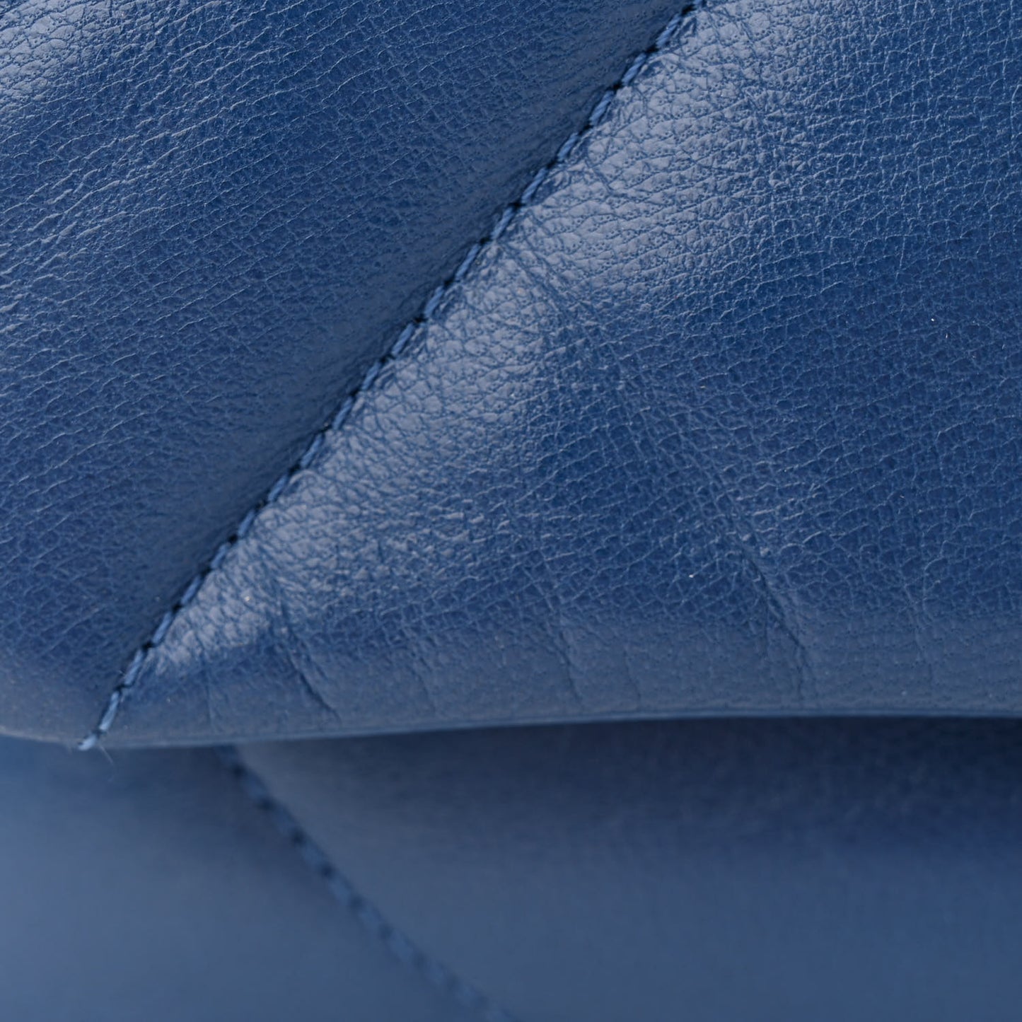Goatskin Quilted Medium Chanel 19 Flap Dark Blue