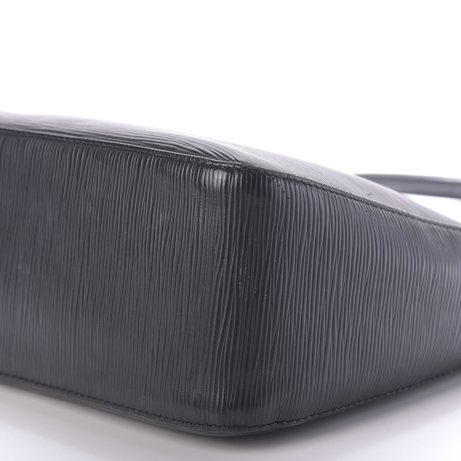 Louis Vuitton Epi Looping MM Black 7 of 11