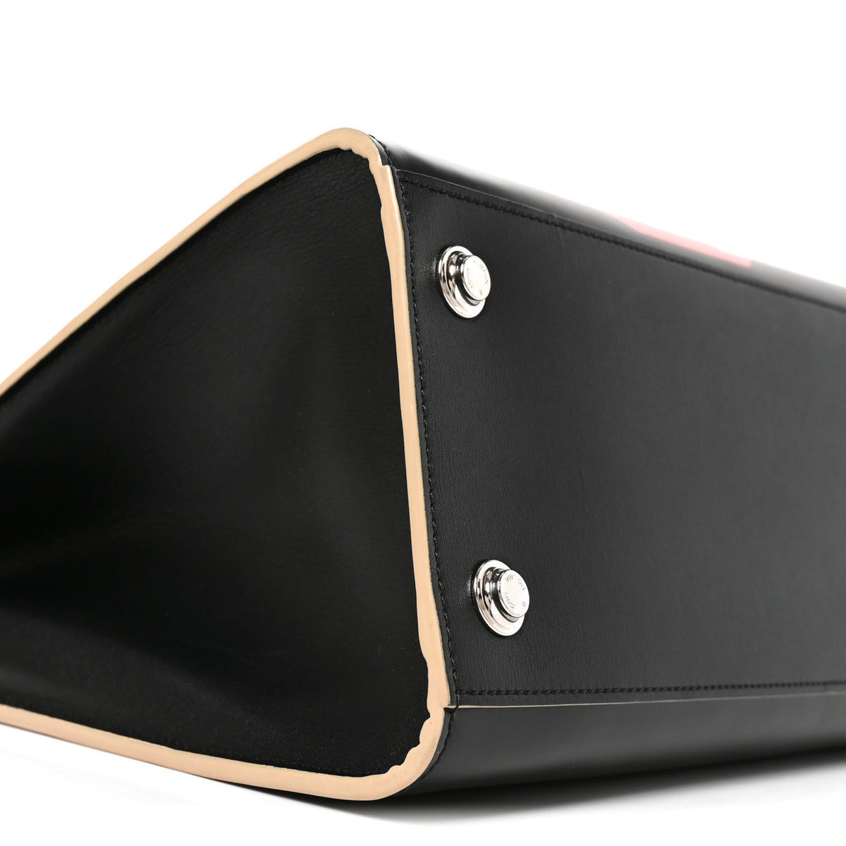 Calfskin World Tour City Steamer MM Black