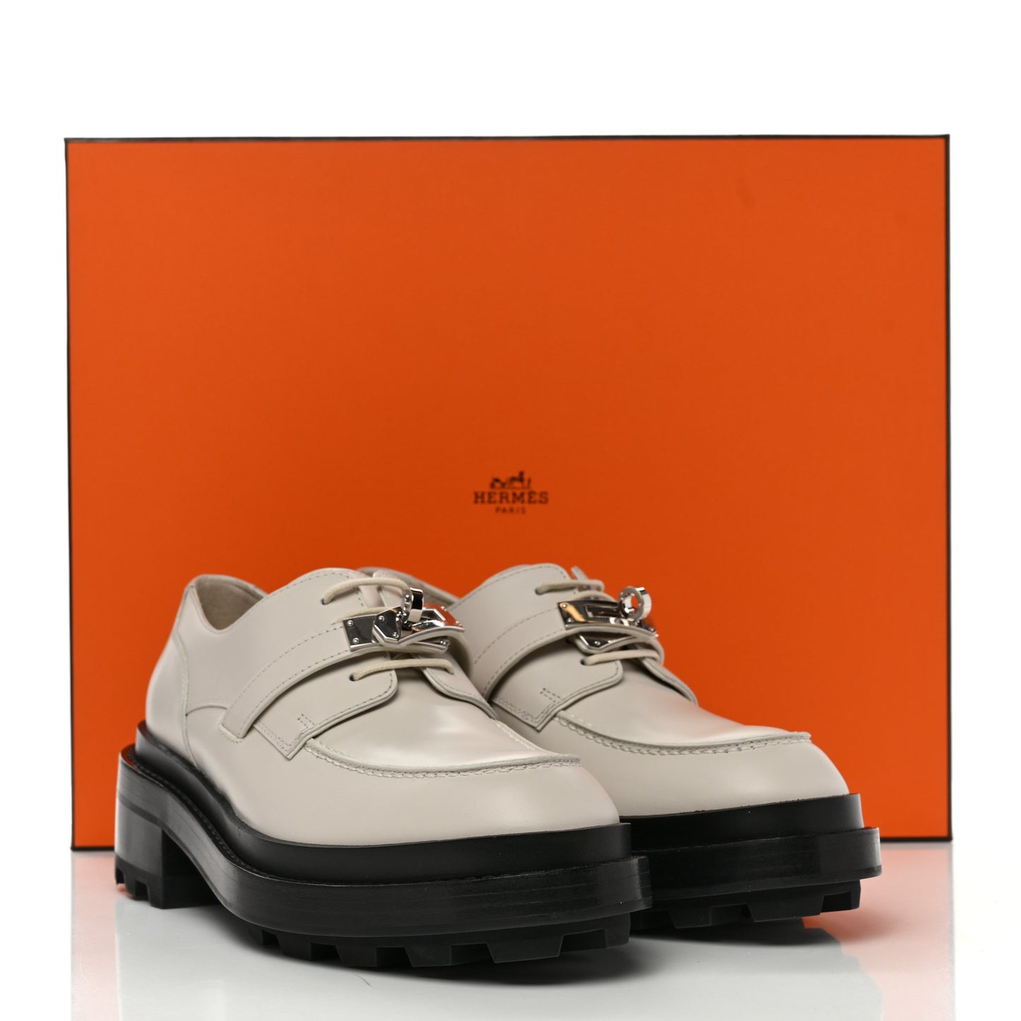 Glossed Calfskin First Derby 37.5 Beige Glaise
