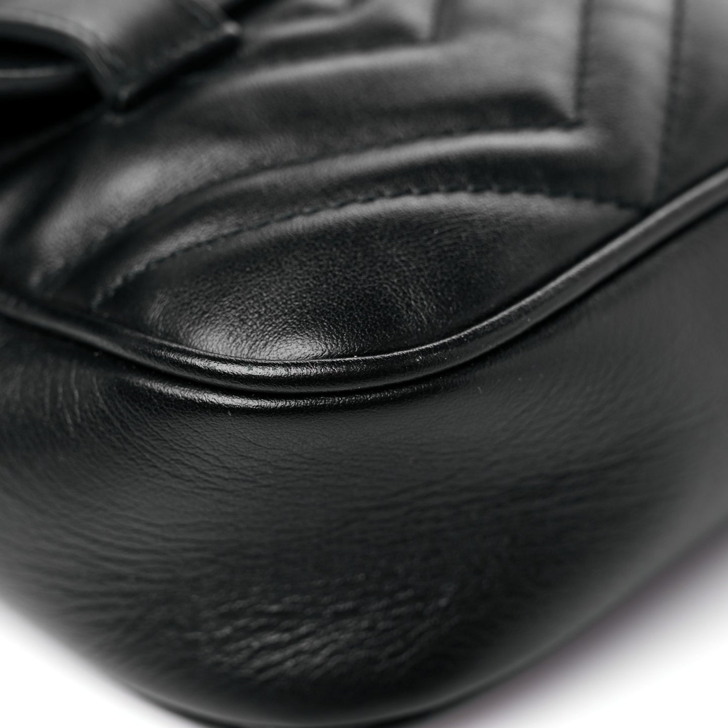 Calfskin Matelasse Mens GG Marmont Belt Bag 80 32 Black