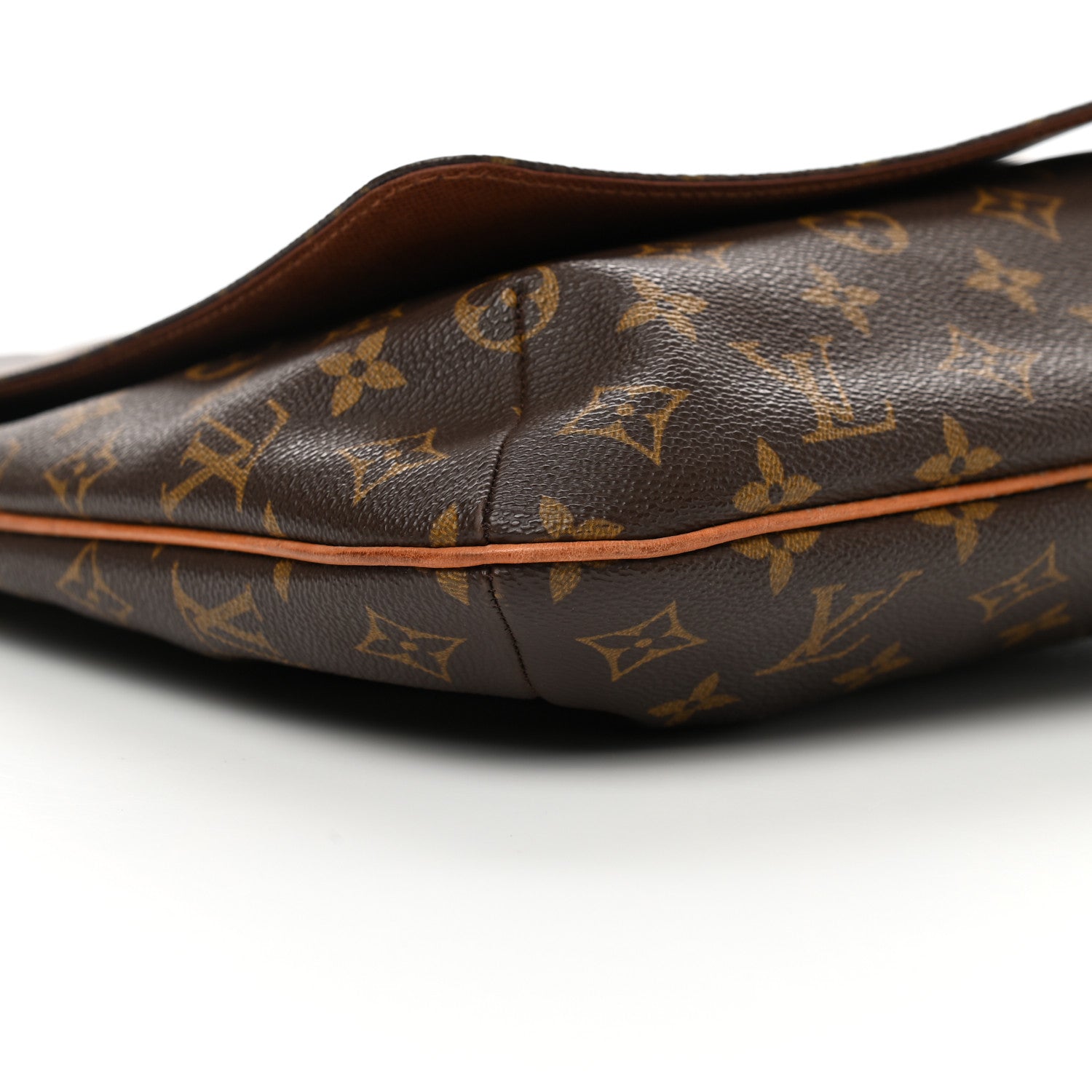 Louis Vuitton Monogram Musette GM 9 of 17