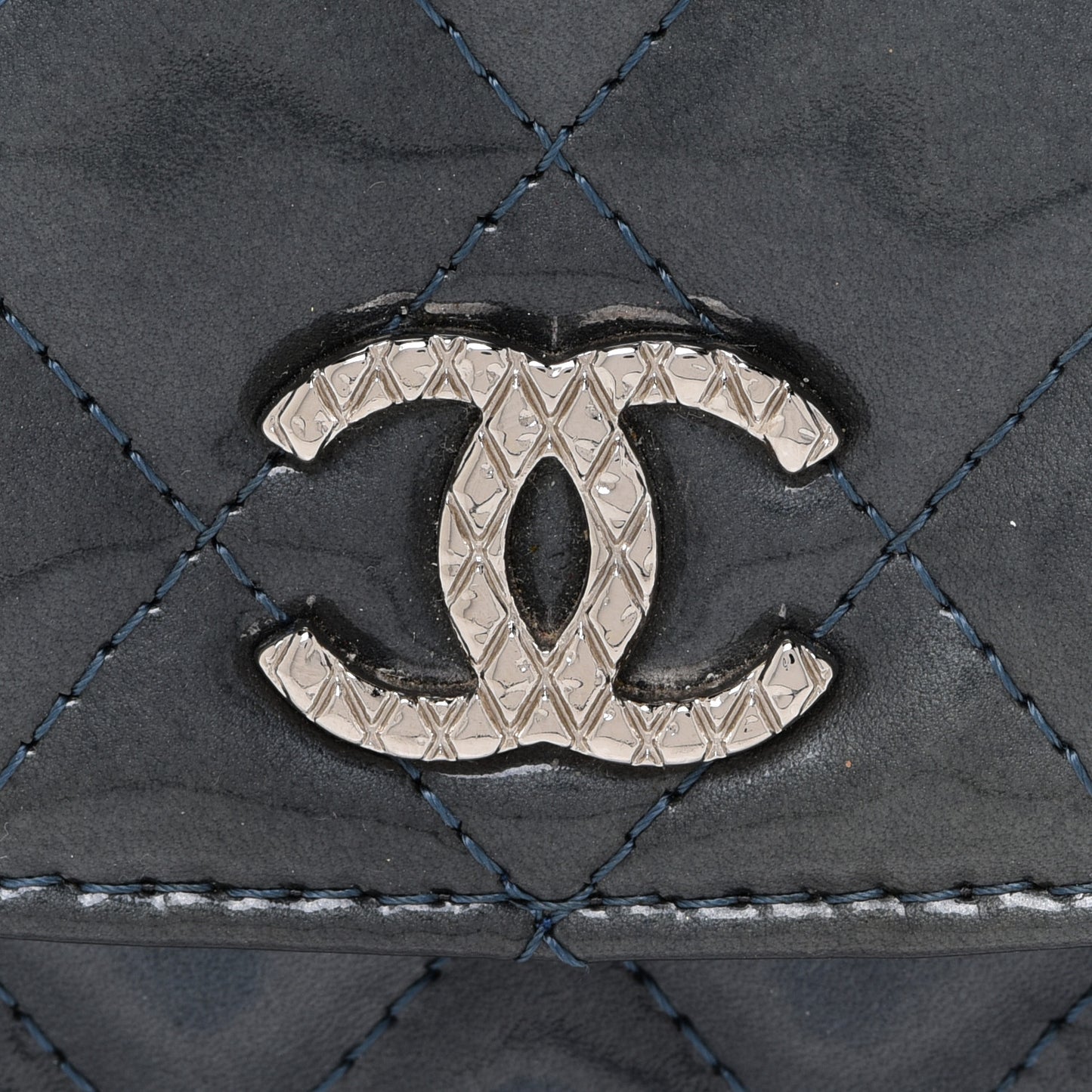 Patent Quilted Brilliant Wallet On Chain WOC Dark Blue
