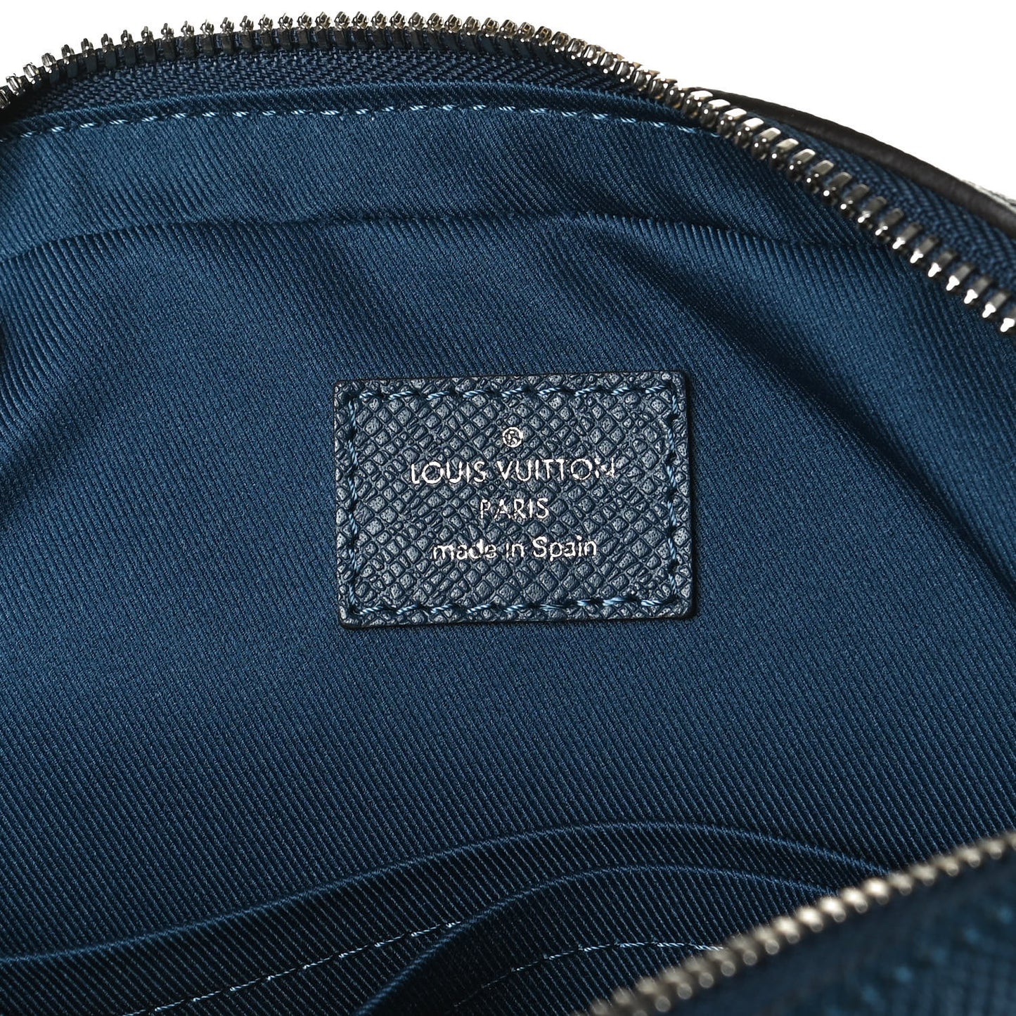 Taiga Anton Pochette Ocean