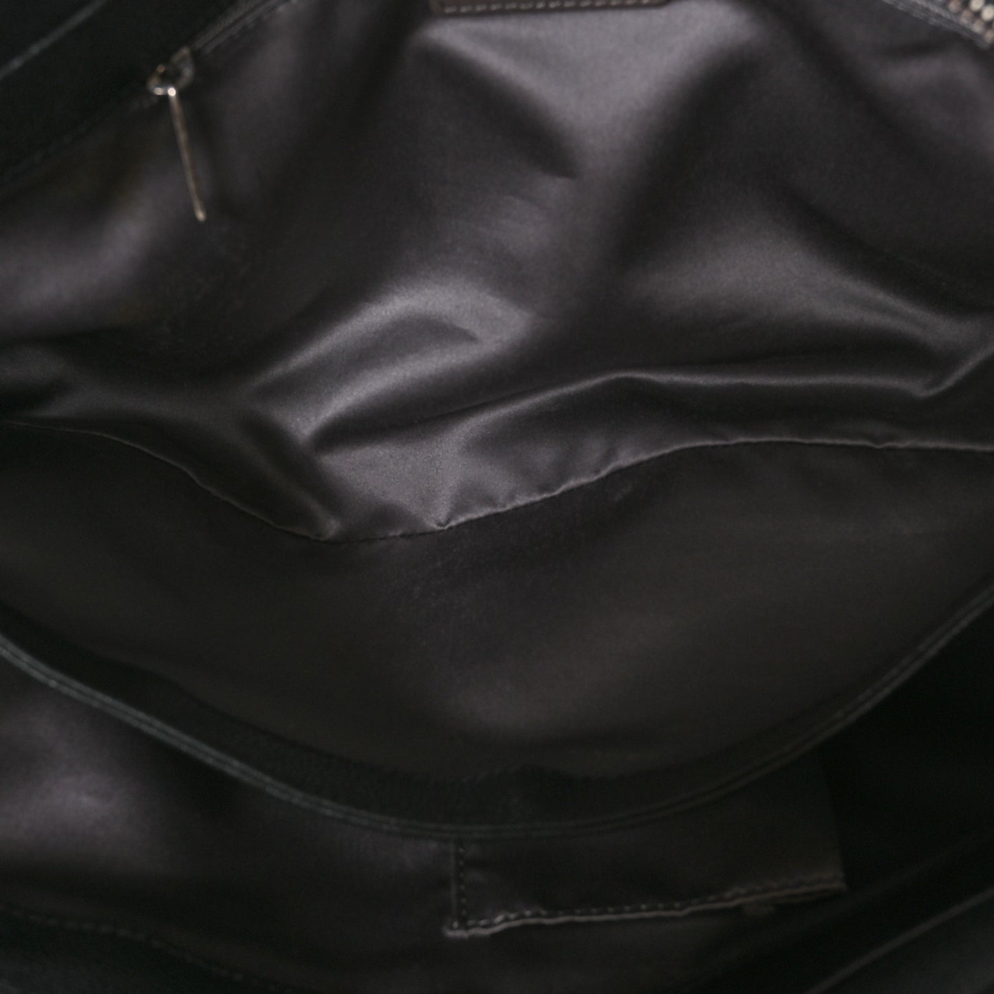 Caviar 31 CC Shoulder Bag Black