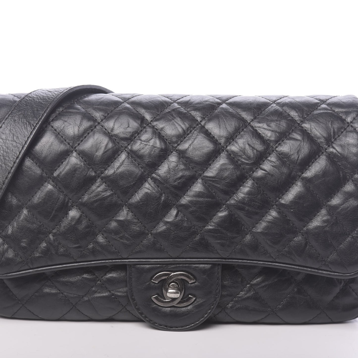 Crumpled Calfskin Quilted Small Casual Rock Flap Black