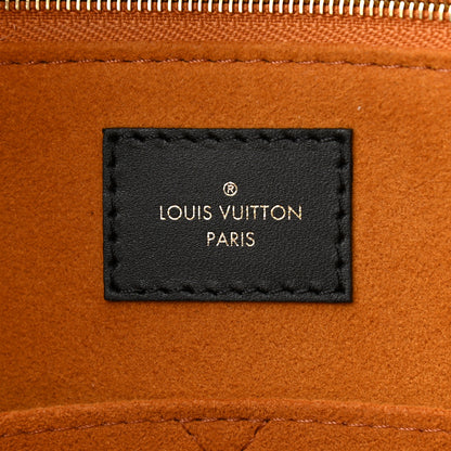 Louis Vuitton Empreinte Monogram Giant Onthego MM Black 6 of 10
