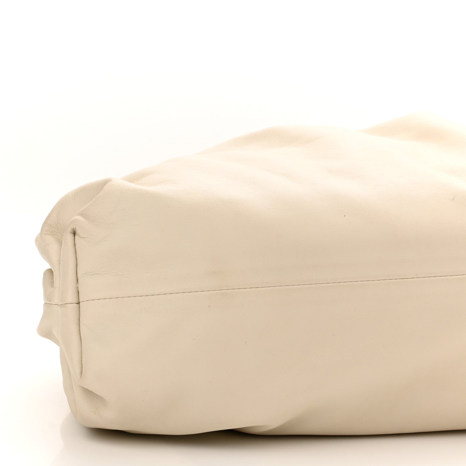 Bottega Veneta Smooth Butter Calf The Pouch Oversized Clutch Plaster 10 of 14