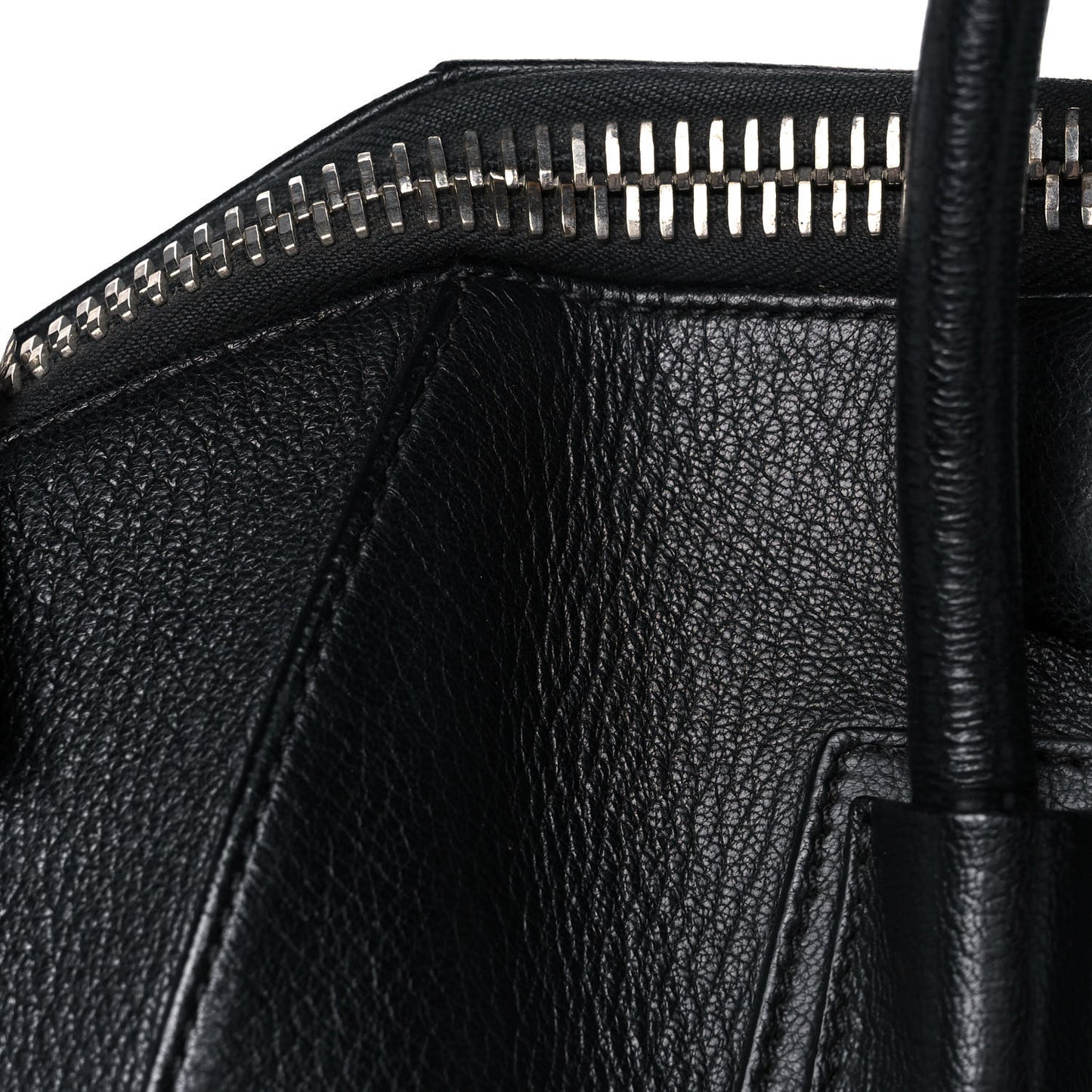 Sugar Goatskin Medium Antigona Black
