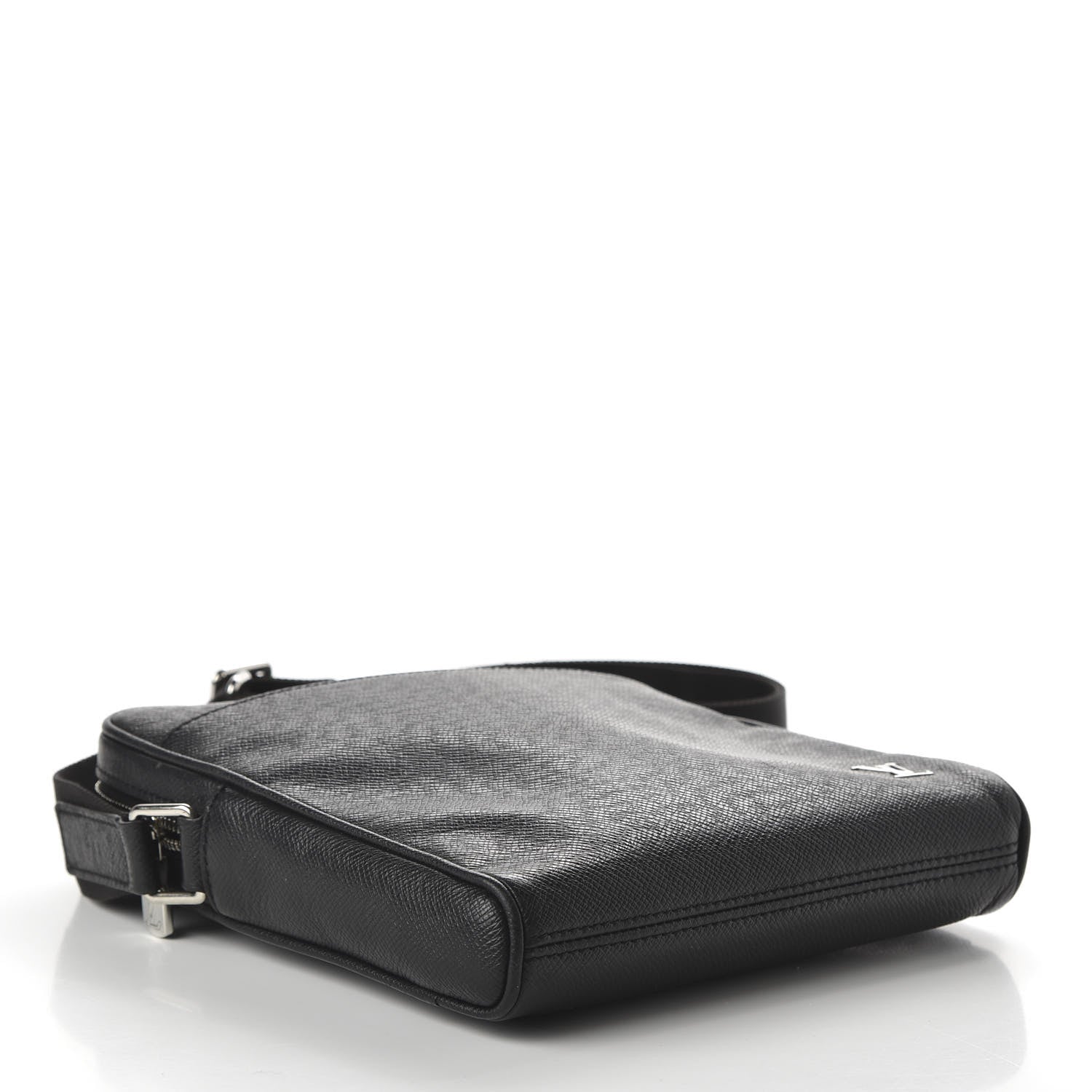 Louis Vuitton Taiga Alex Messenger BB Black 3 of 8