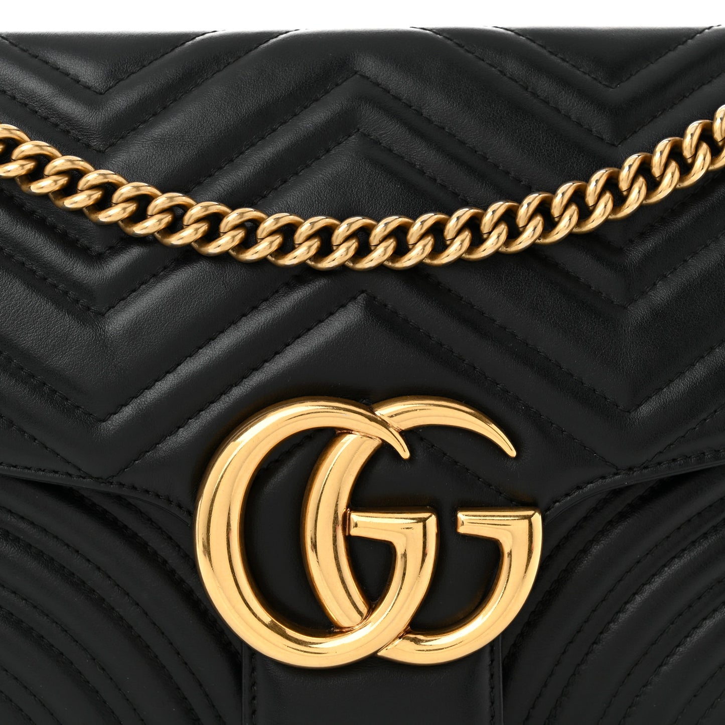 Calfskin Matelasse Medium GG Marmont Shoulder Bag Black