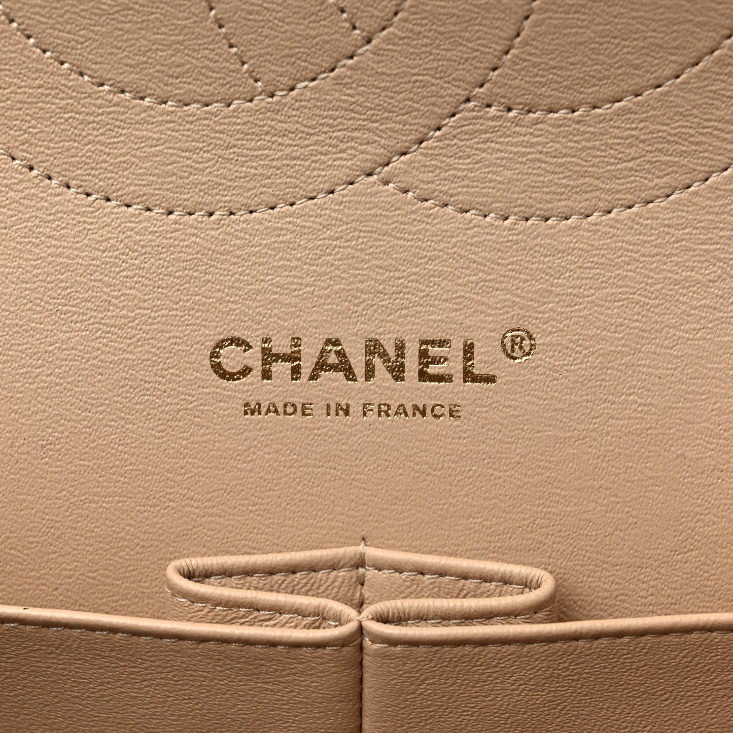 Caviar Quilted Jumbo Double Flap Beige Clair