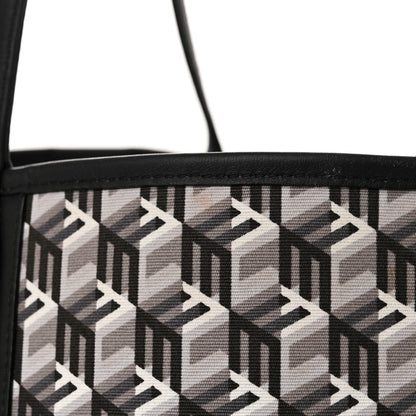 MCM Visetos Large Liz Reversible Shopper Tote Black 23 of 26