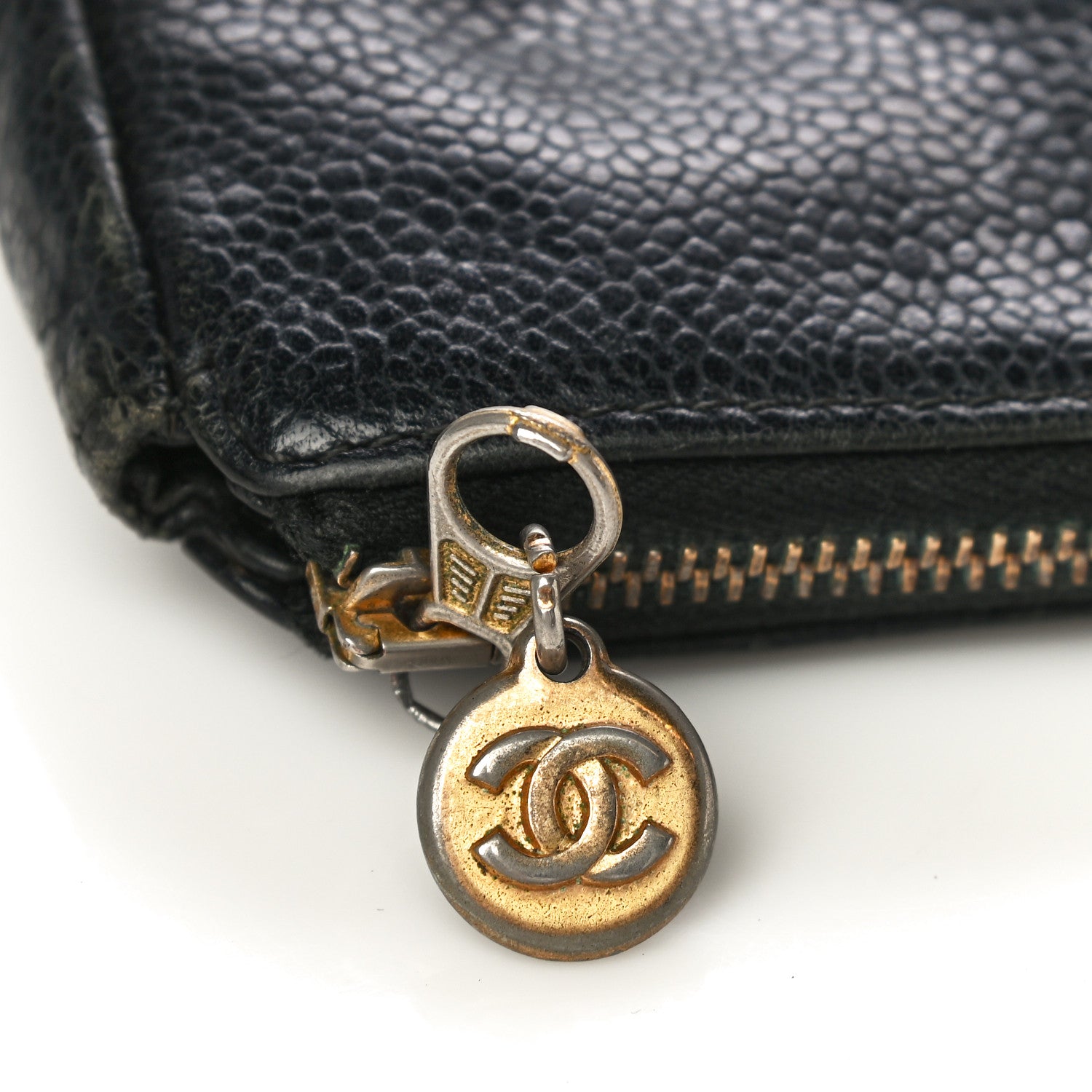 Chanel Caviar Timeless CC Cosmetic Pouch Black 14 of 20