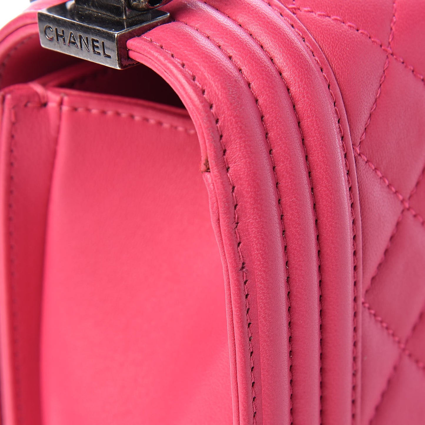 Lambskin Quilted New Medium Boy Flap Pink