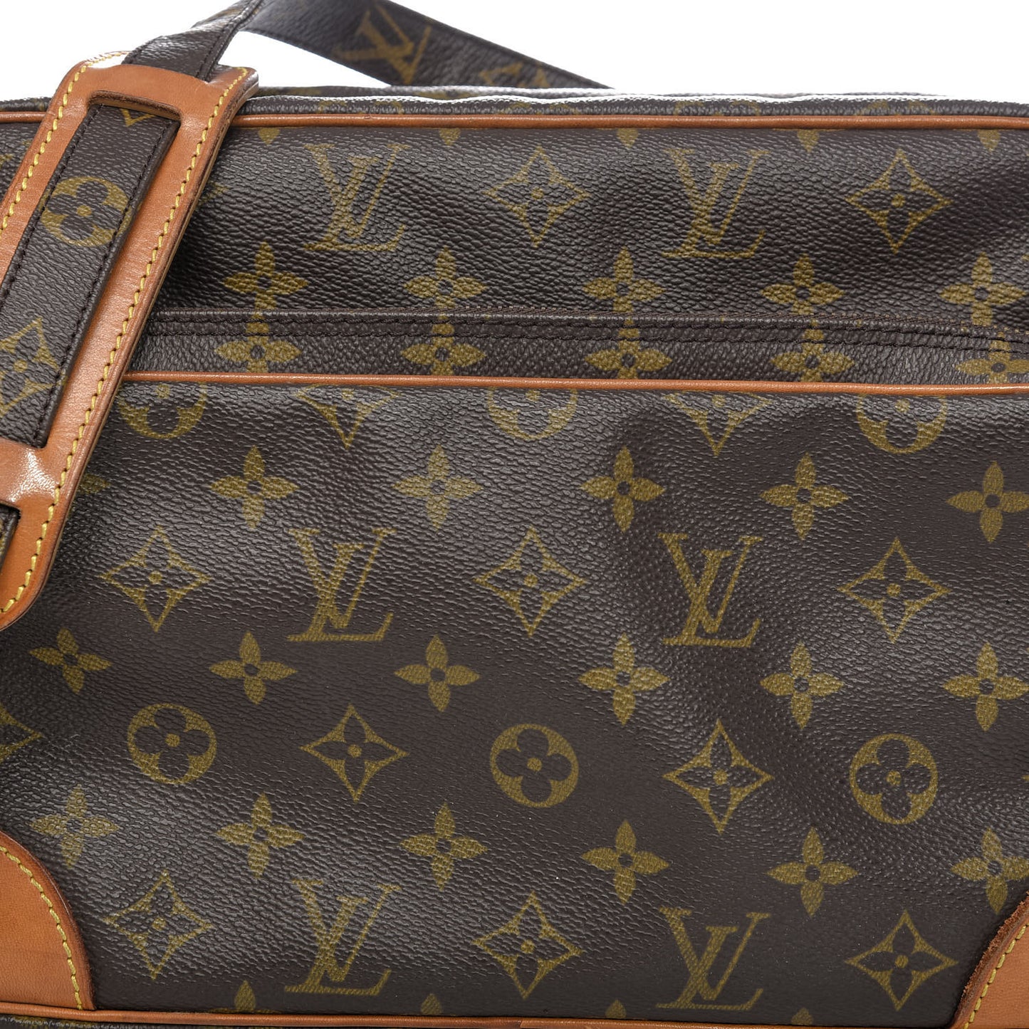Monogram Nil 28