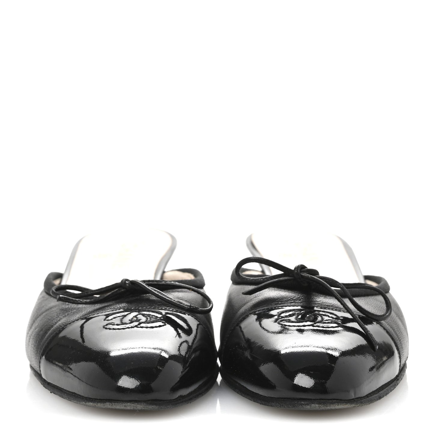 Lambskin Patent Cap Toe Bow CC Mules 40 Black