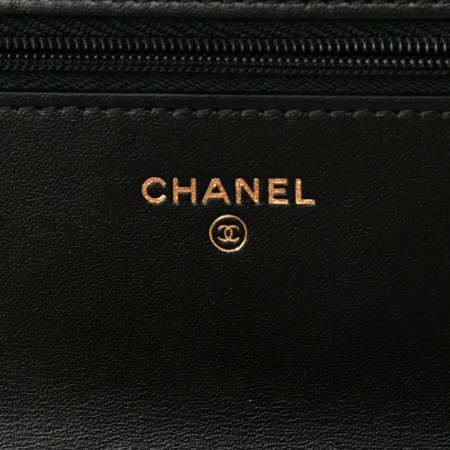 Tweed Quilted Wallet On Chain WOC Black Ecru White