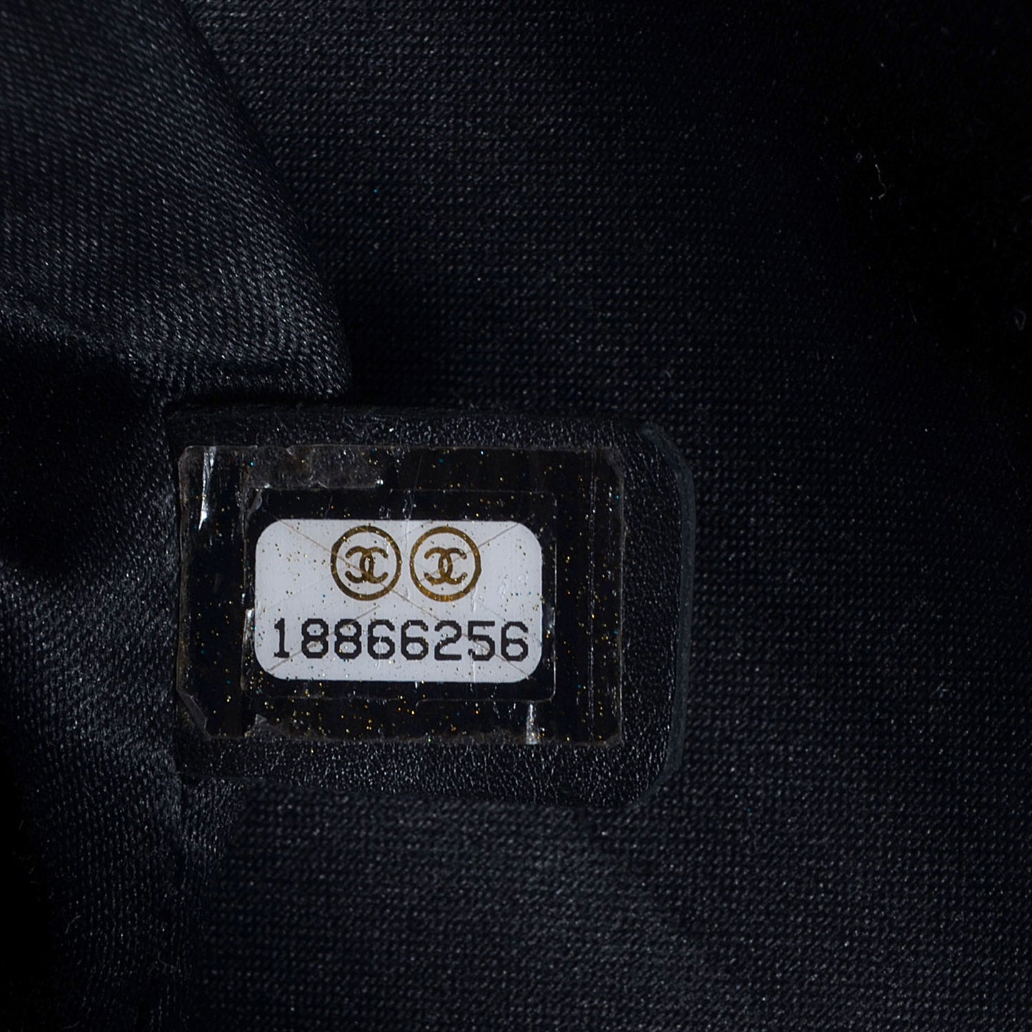 Caviar XL Grand Shopping Tote GST Black