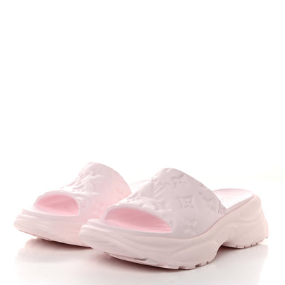 Louis Vuitton Rubber Monogram Embossed Pool 55 Flat Comfort Mule 40 Rose Clair 3 of 9