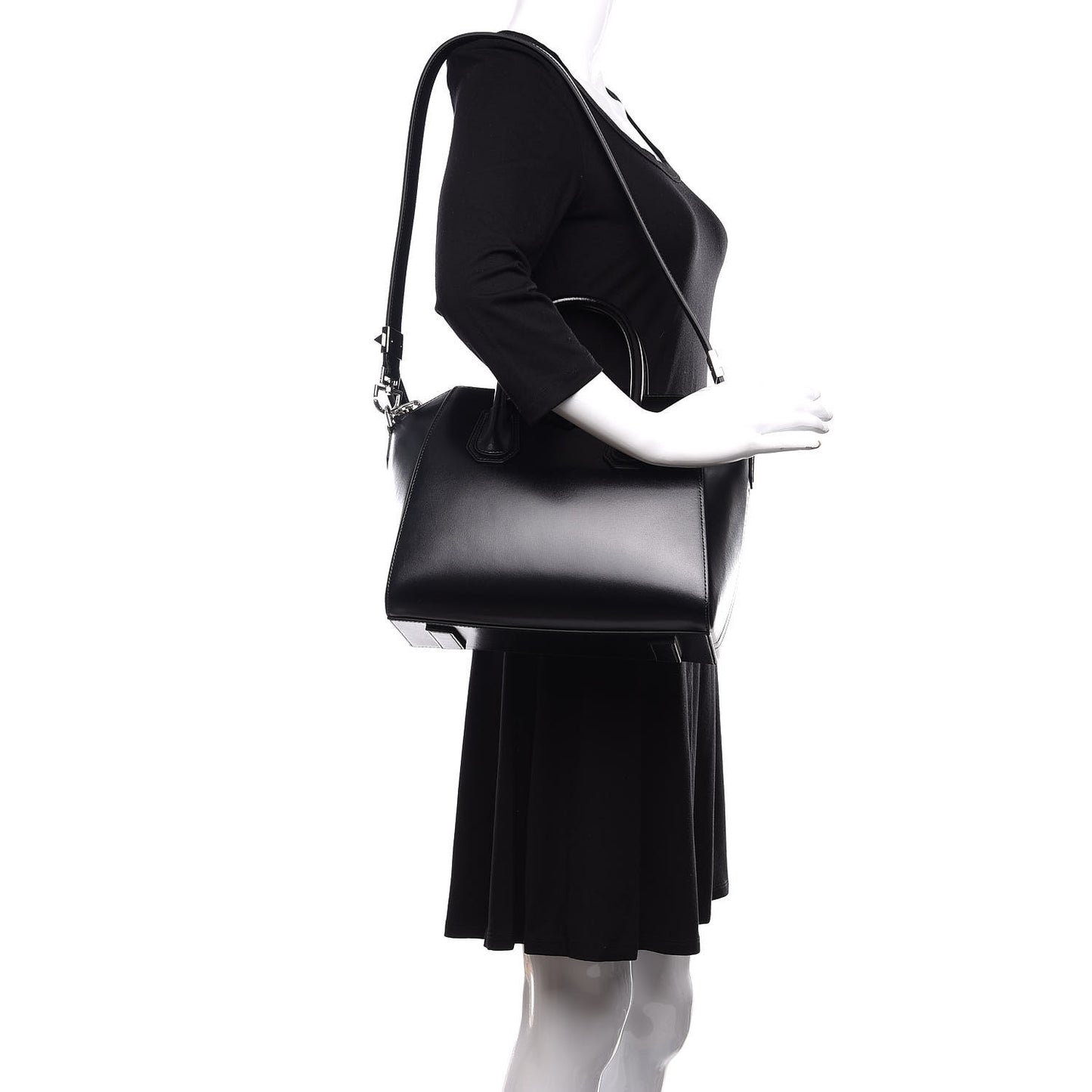Shiny Lord Calfskin Small Antigona Black