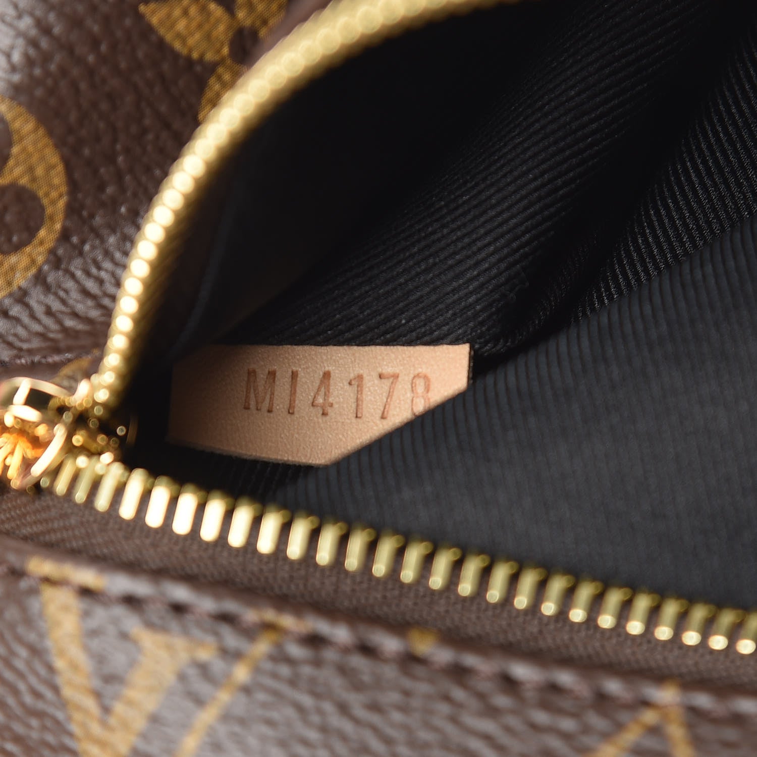 Louis Vuitton Monogram Bumbag 7 of 9