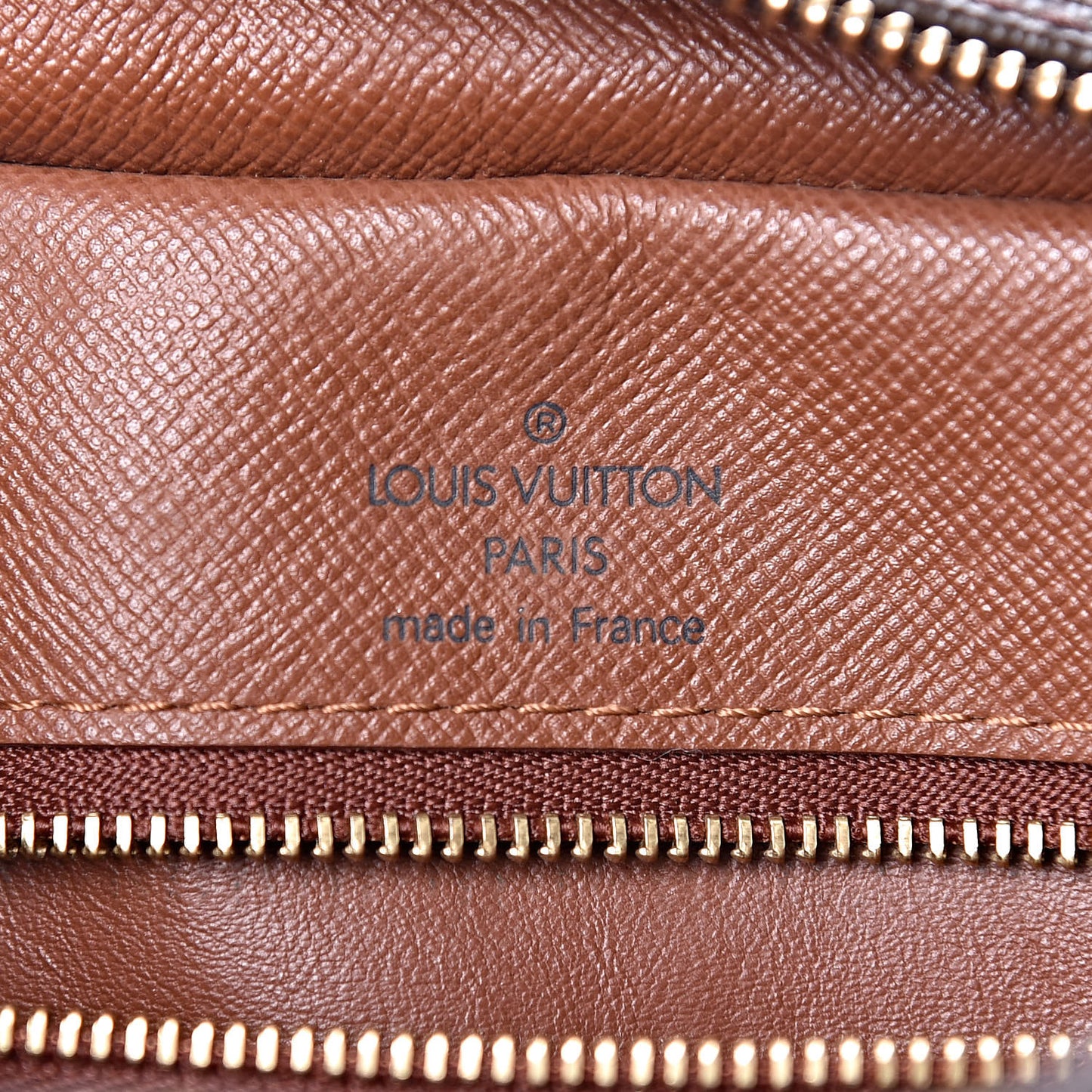 Monogram Nil 28