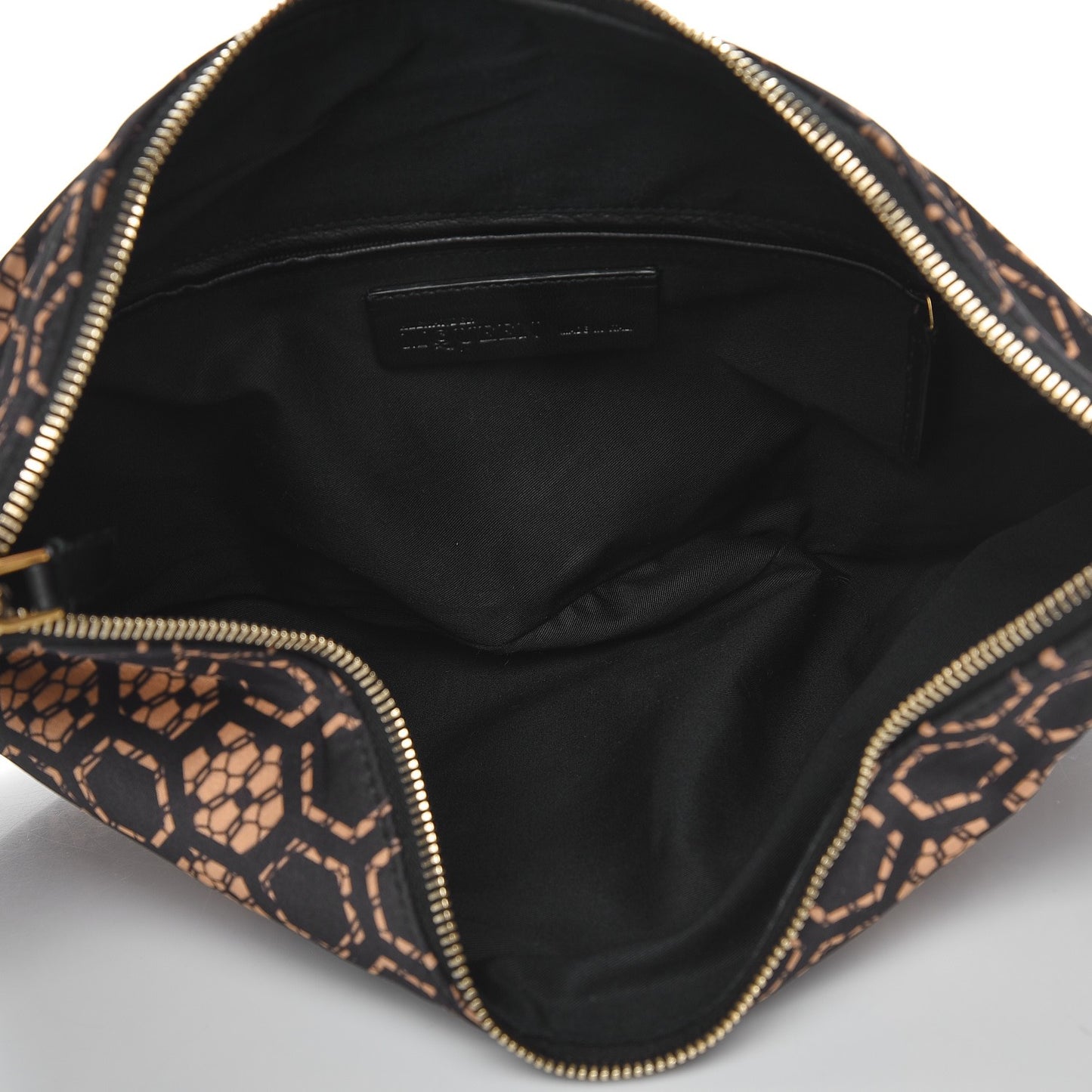 Silk Honeycomb Printed De Manta Clutch Flesh Black