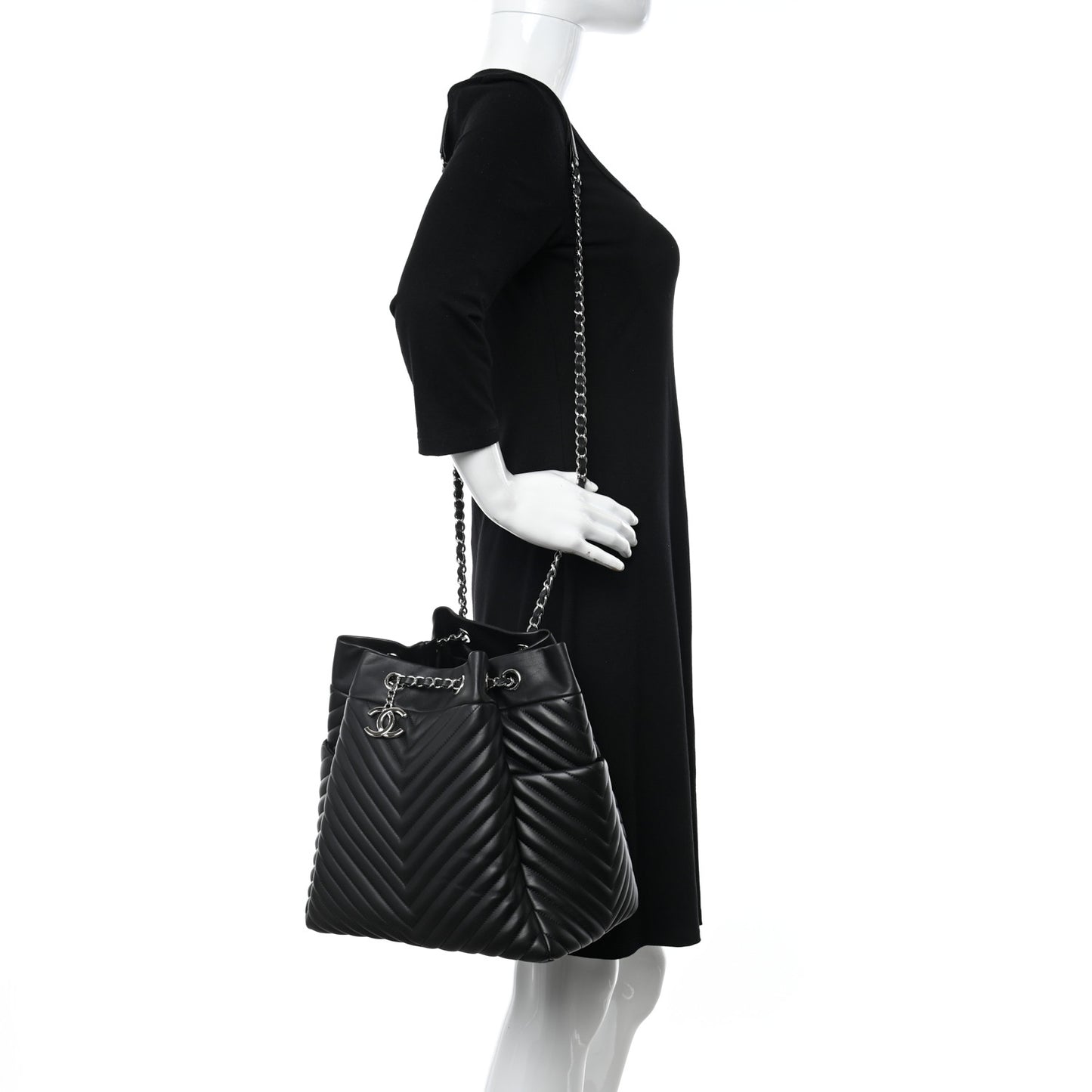 Lambskin Chevron Quilted Large Urban Spirit Drawstring Bag Black