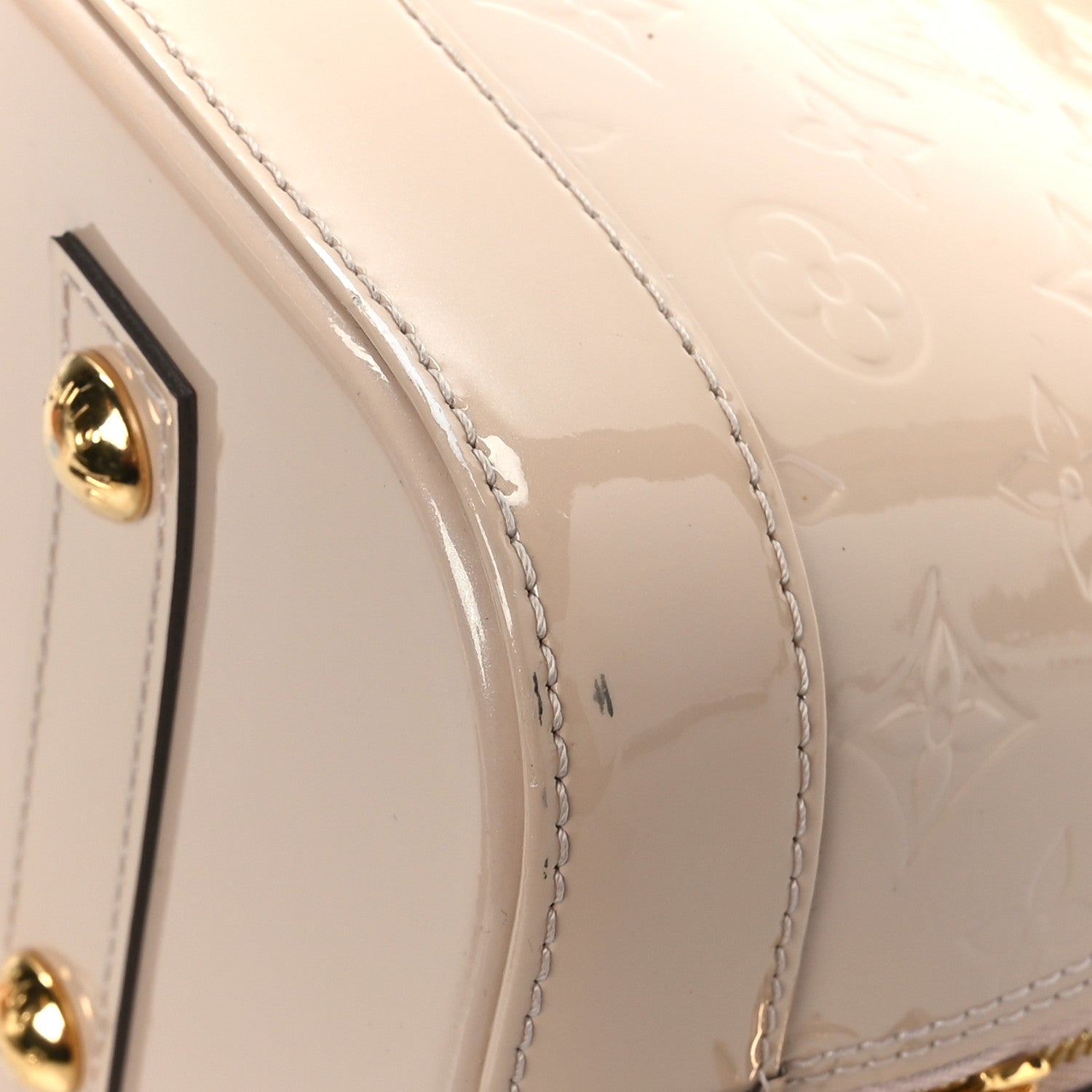 Louis Vuitton Vernis Alma PM Dune 10 of 11