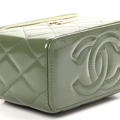 Chanel Shiny Crumpled Calfskin Quilted Pick Me Up Vanity Case Khaki 10 of 11