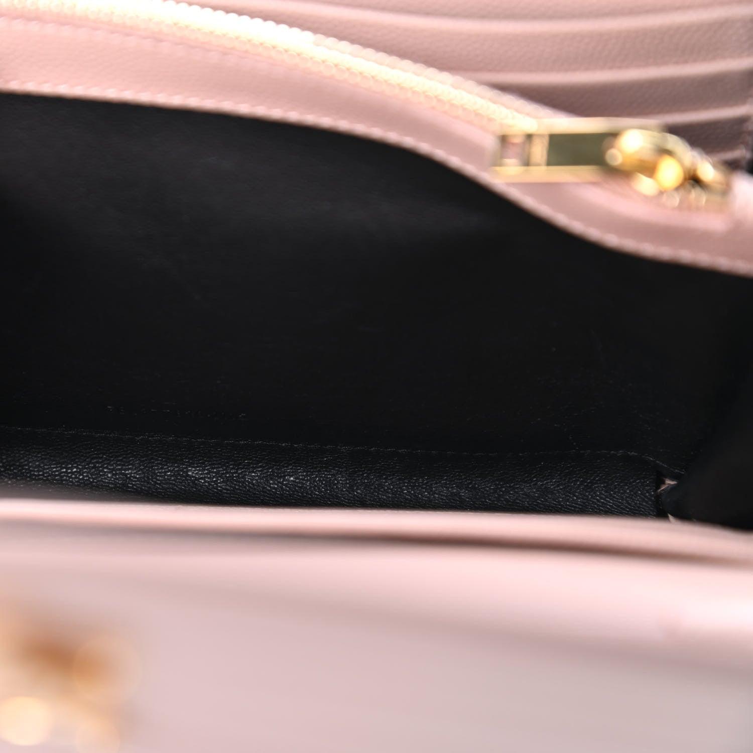 Saint Laurent Grain De Poudre Matelasse Chevron Monogram Chain Wallet Pale Pink 10 of 12