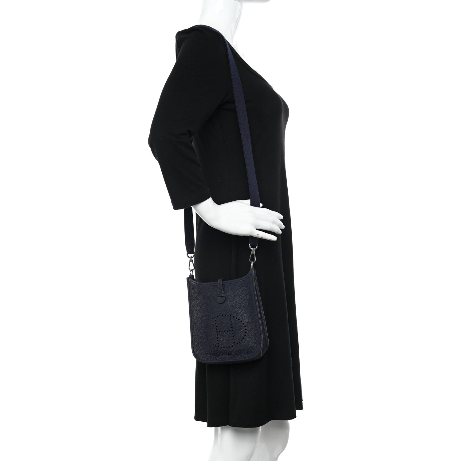 Hermes Taurillon Clemence Evelyne TPM Bleu Obscur 2 of 11