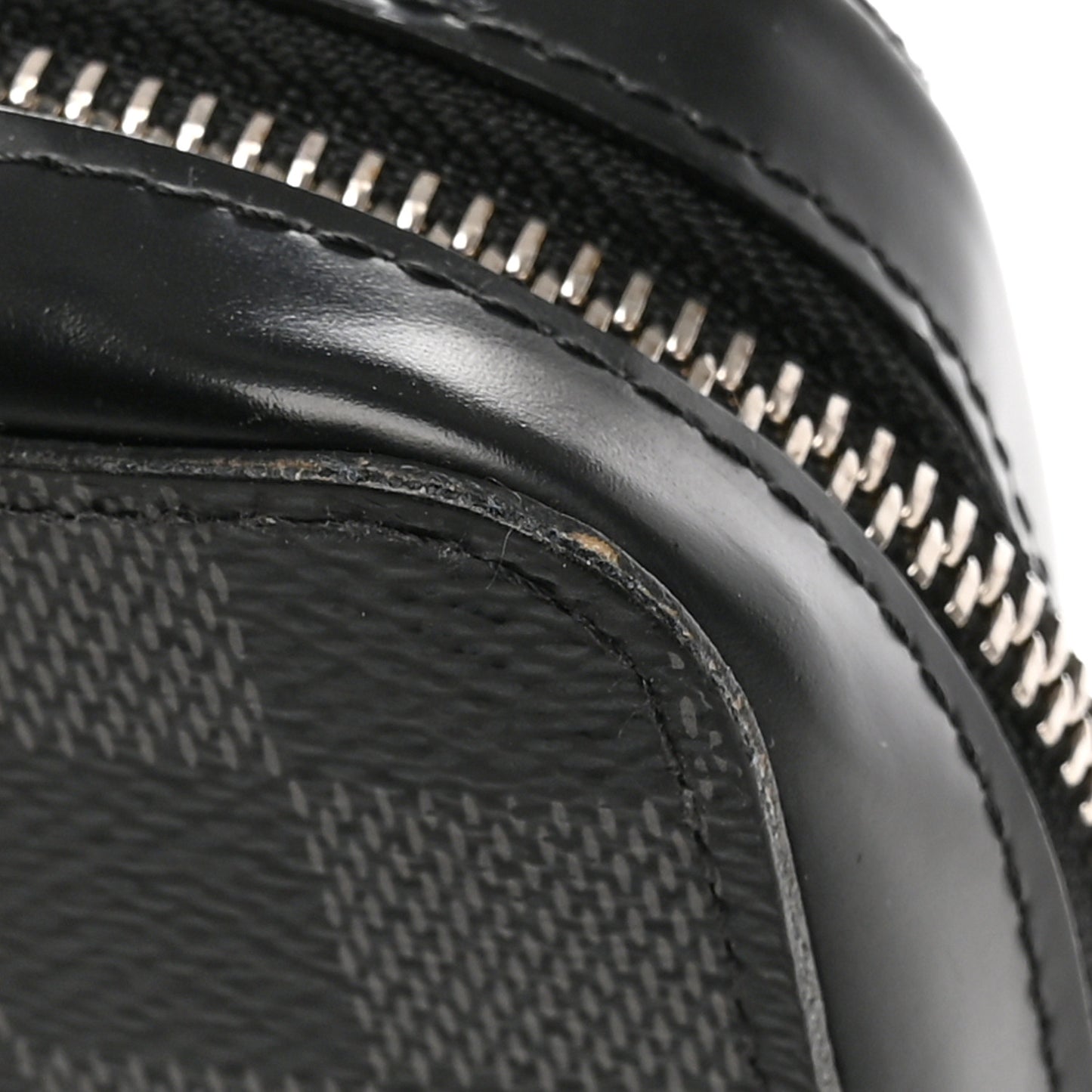 Damier Graphite Zippy XL Wallet