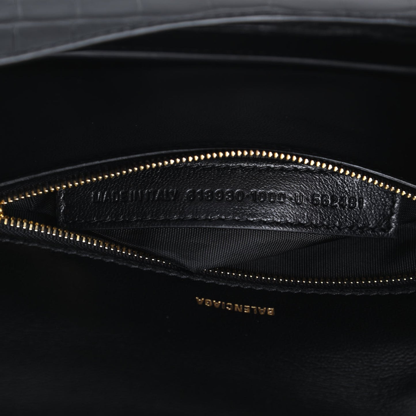 Shiny Calfskin Crocodile Embossed Ghost Sling Bag Black