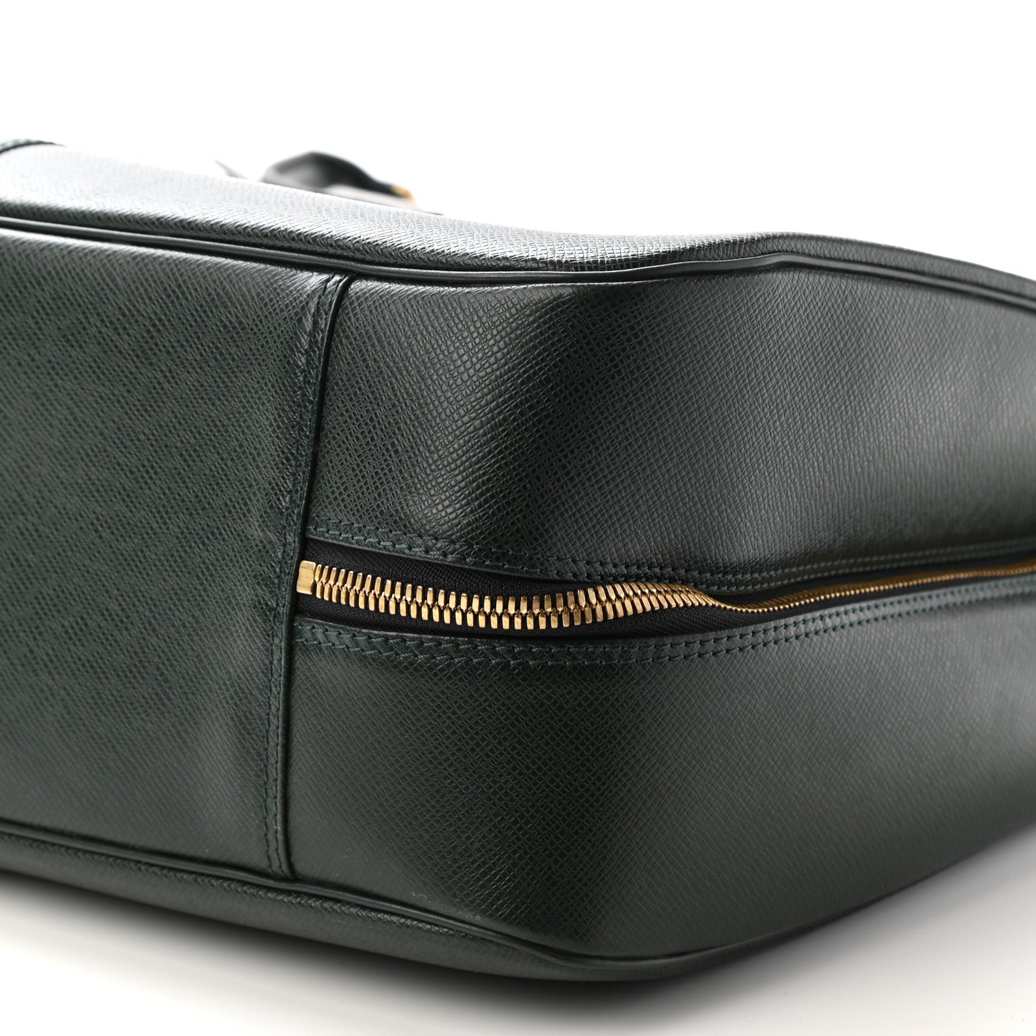 Louis Vuitton Taiga Helanga 1 Poche Epicea 10 of 12