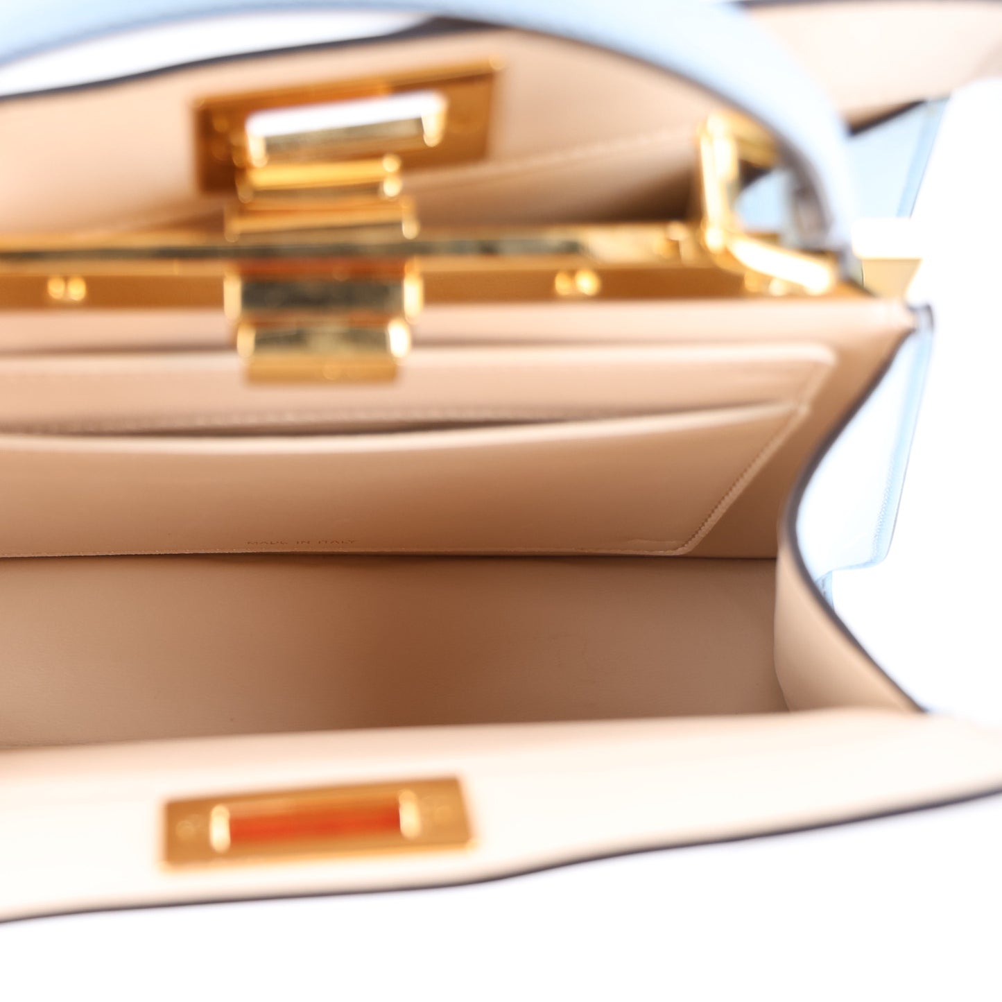 Vitello Seta Shiny Nappa Small Peekaboo I SEE U Satchel  Azzurro Baby Camelia