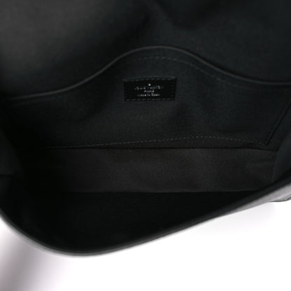 Louis Vuitton Damier Graphite 3D Studio Messenger 5 of 8