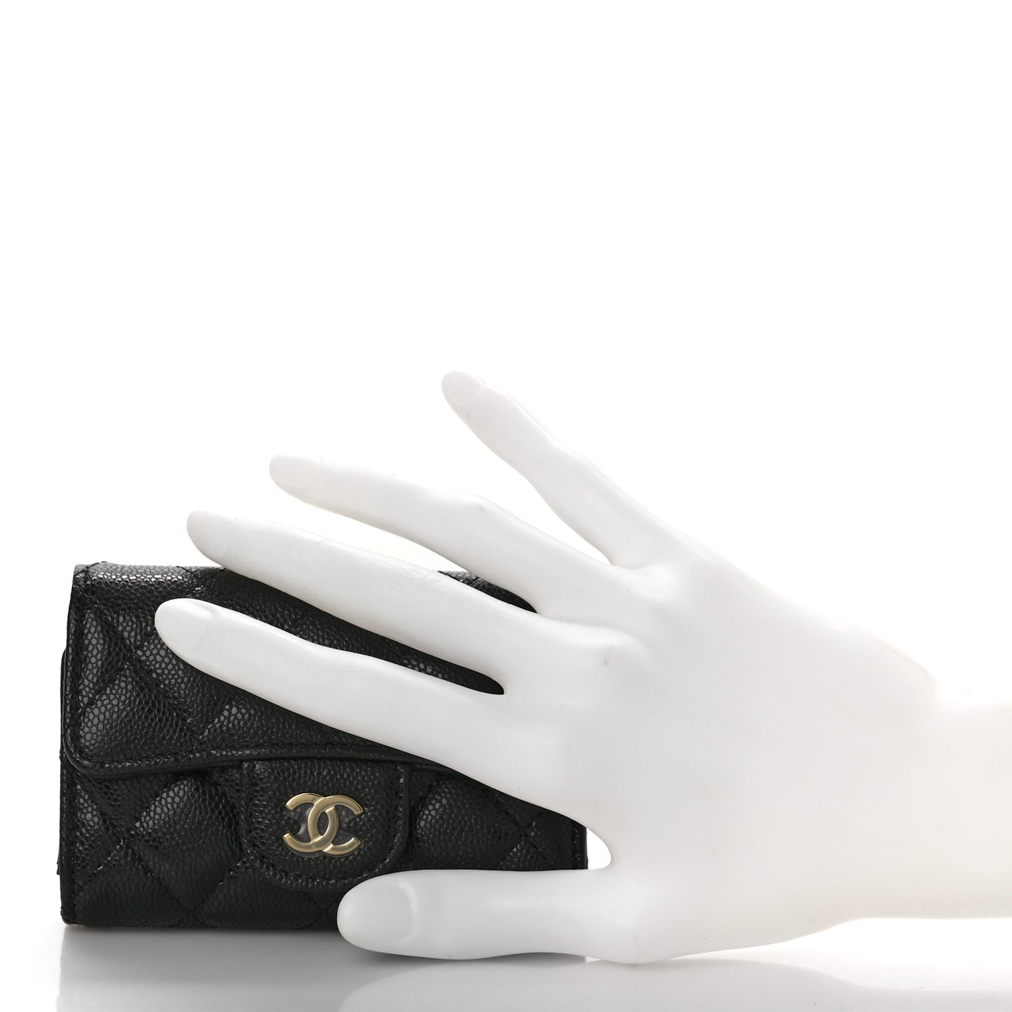 Caviar Quilted Classic 4 Key Holder Wallet Black