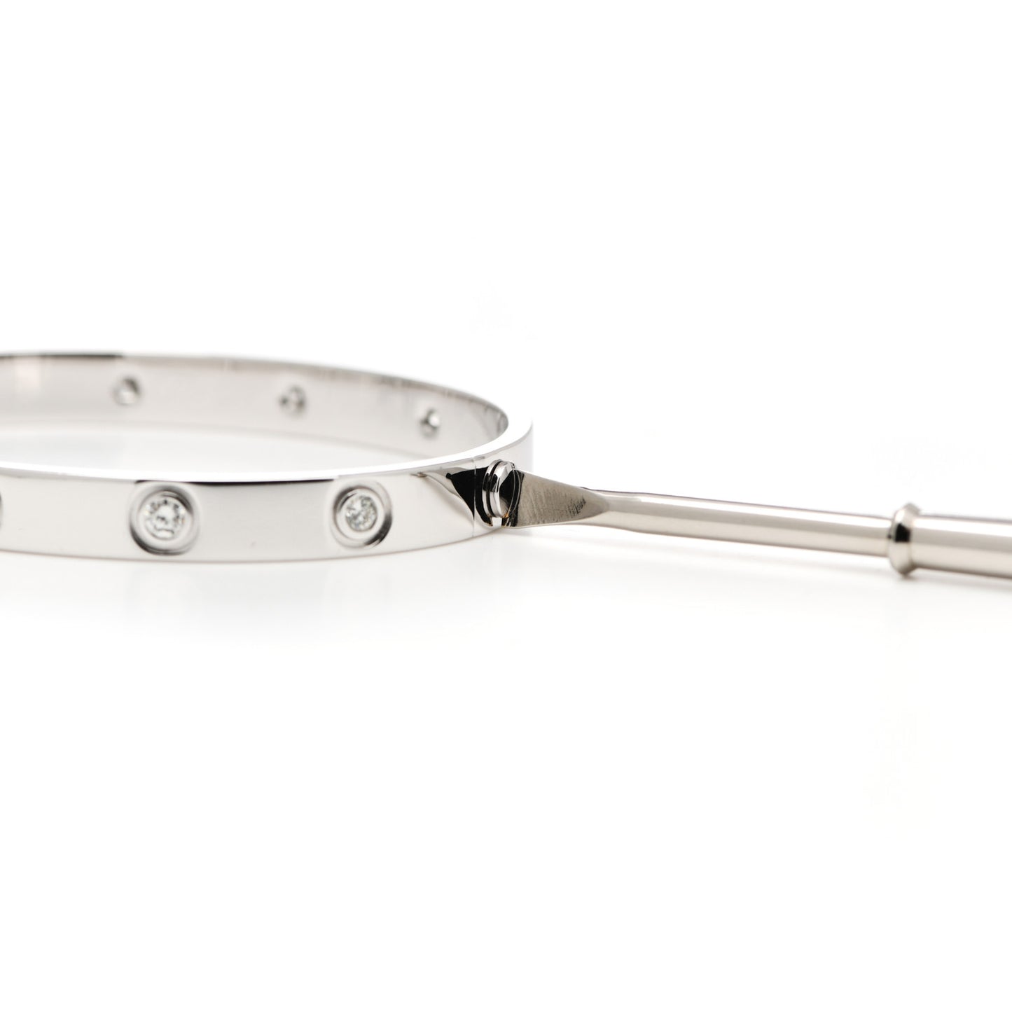18K White Gold 10 Diamond LOVE Bracelet 16
