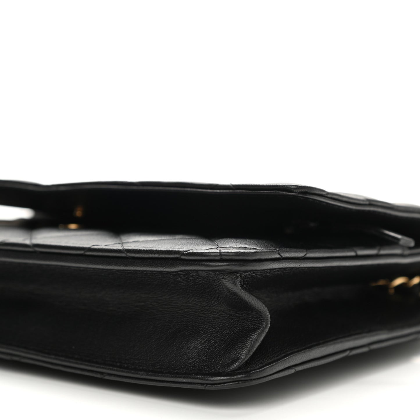 Lambskin Quilted Wallet On Chain WOC Black