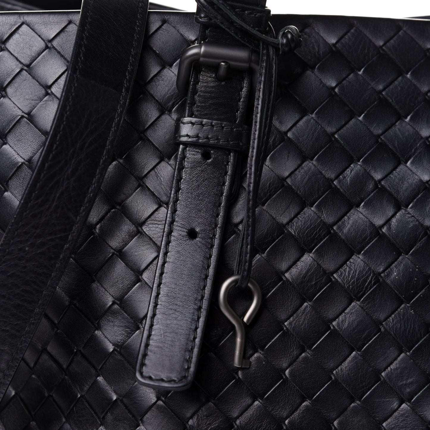 Nappa Intrecciato Medium Roma Tote Black